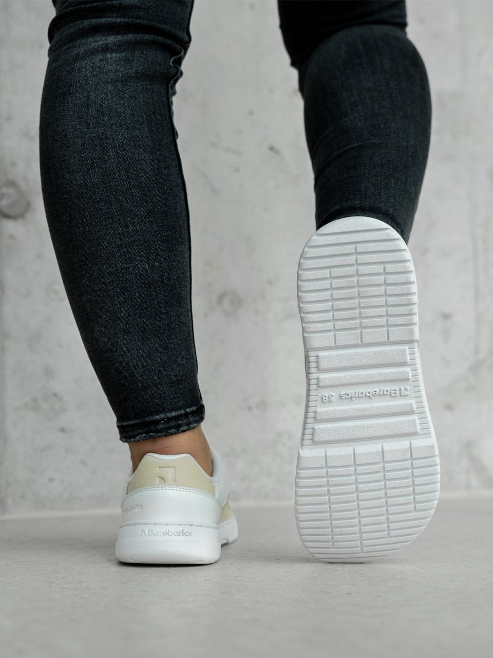 Barebarics - Vaporo - White & Beige