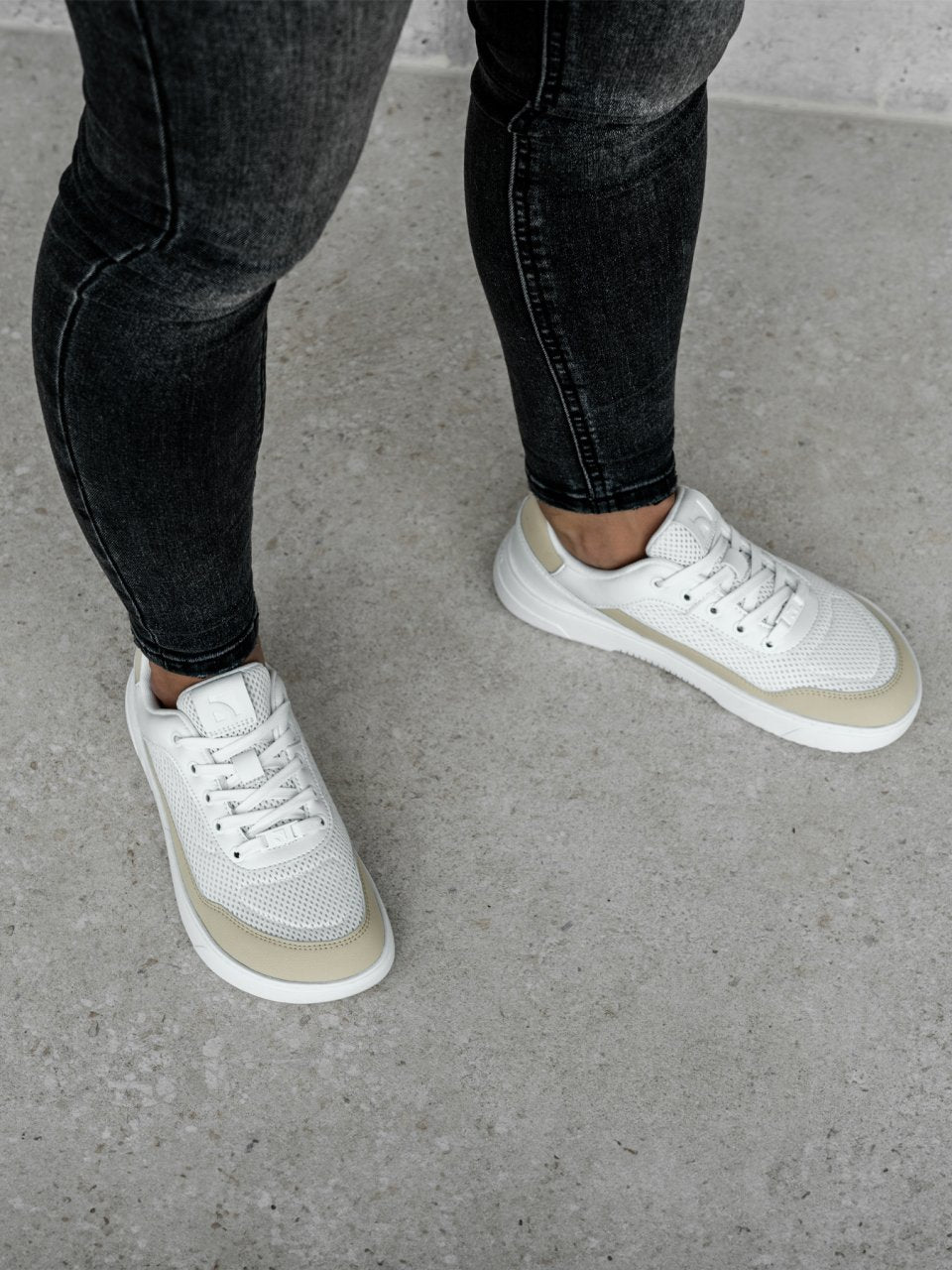 Barebarics - Vaporo - White & Beige